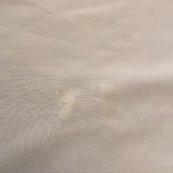 Under Armour Athletic Shirt - Picture 3 of 3